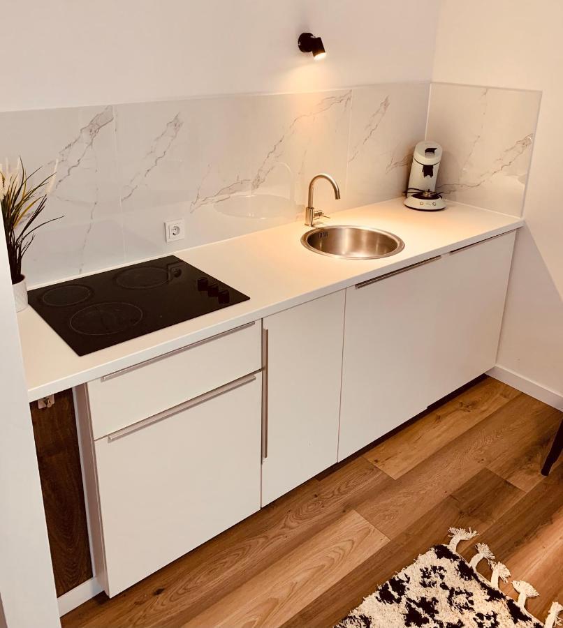 Gaestehaus Zur Uni Klinik Exklusives Apartment Mit Kueche Und Badezimmer Homburg  Bagian luar foto